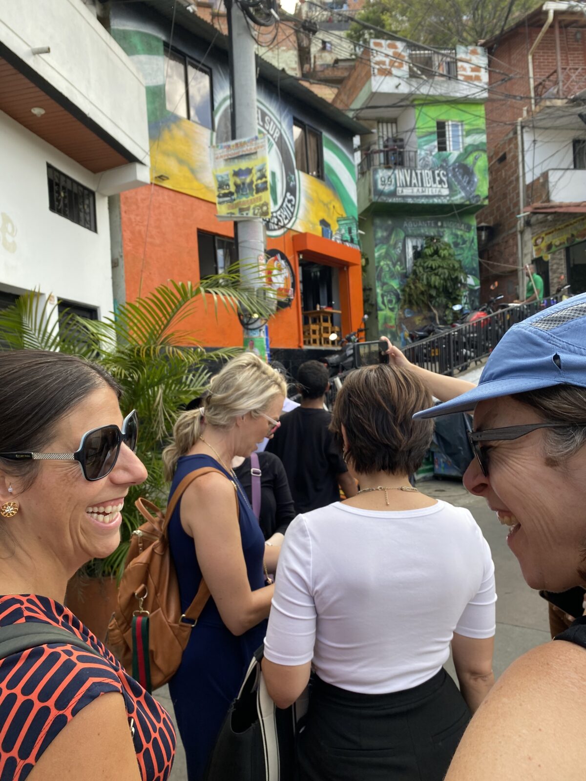 Nikki Davis & Frances Vavrus share smiles while in Comuna 13, Sept 2023