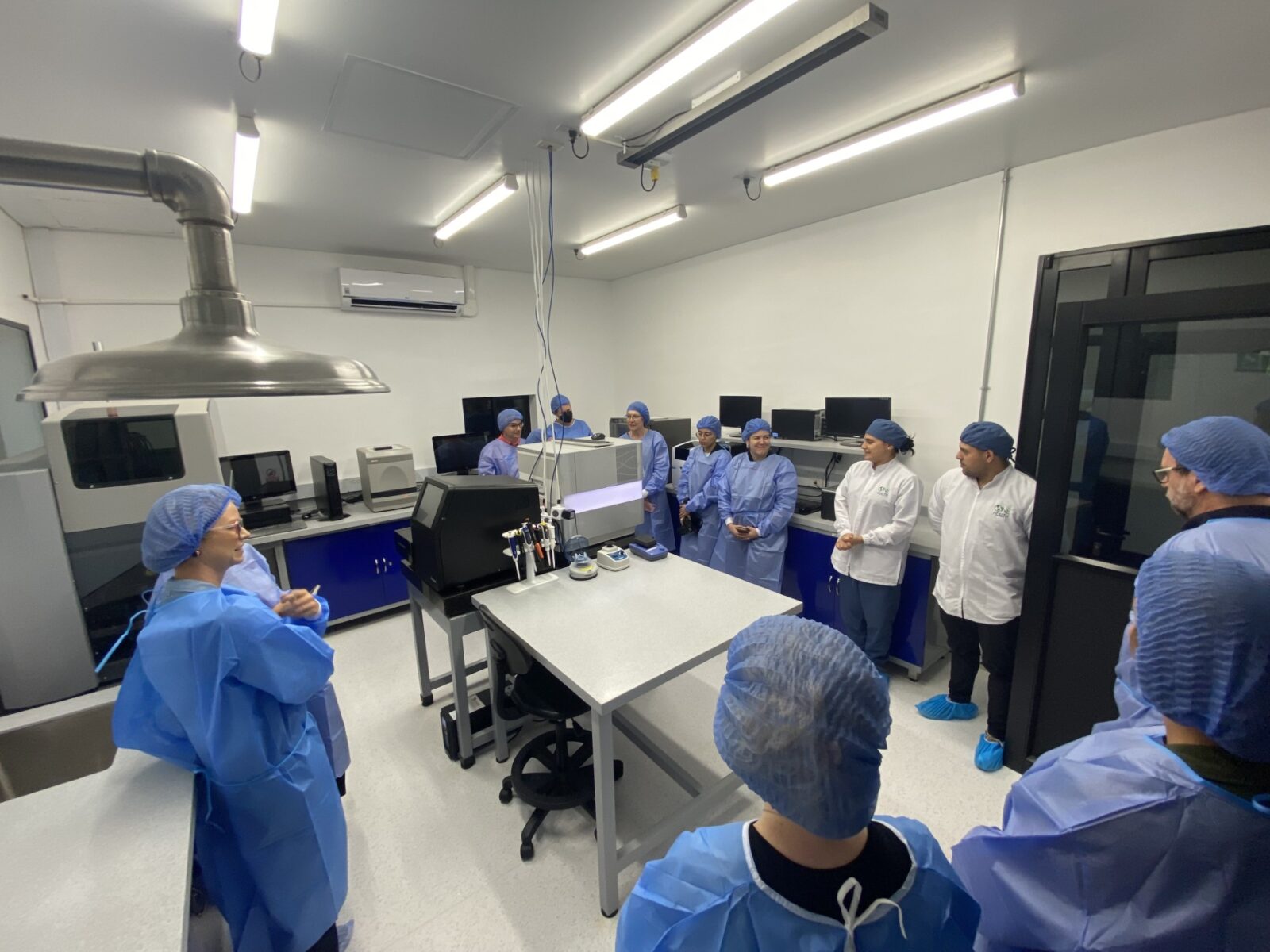 UW Madison delegation touring the GHI OHC-Colombia with staff, Sept 2023