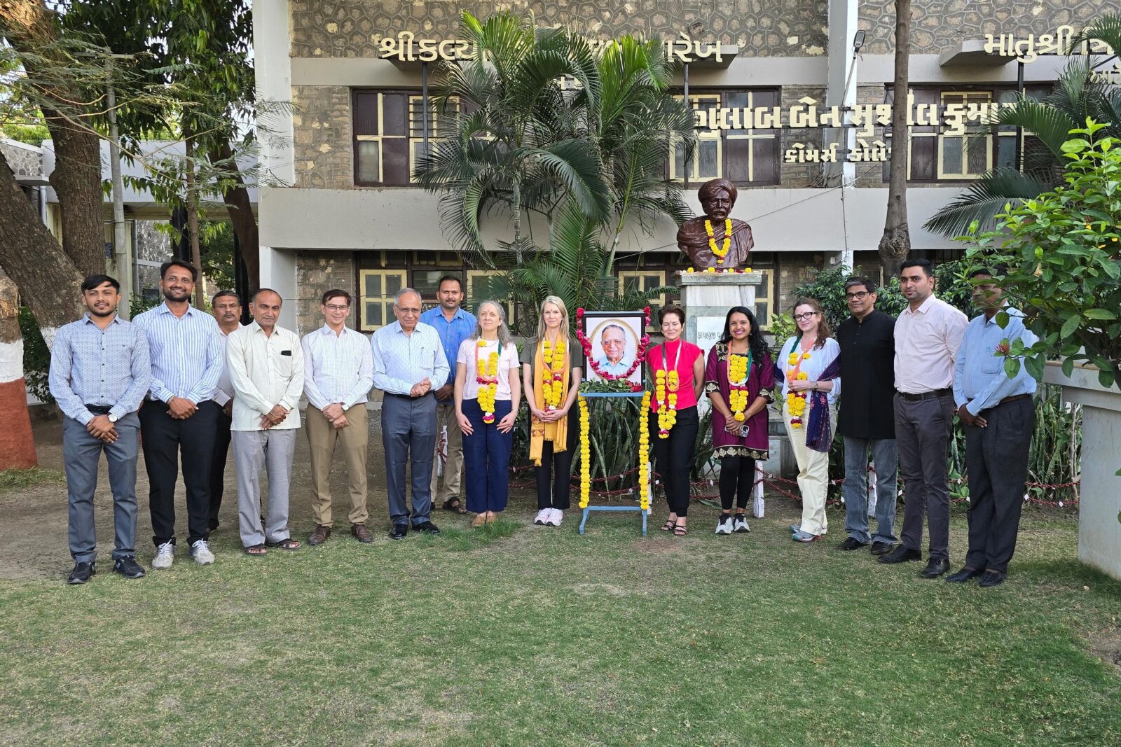 UW delegation members and Pidilite employees join for a photo and discuss possibilities for the future (Photo from GHI)